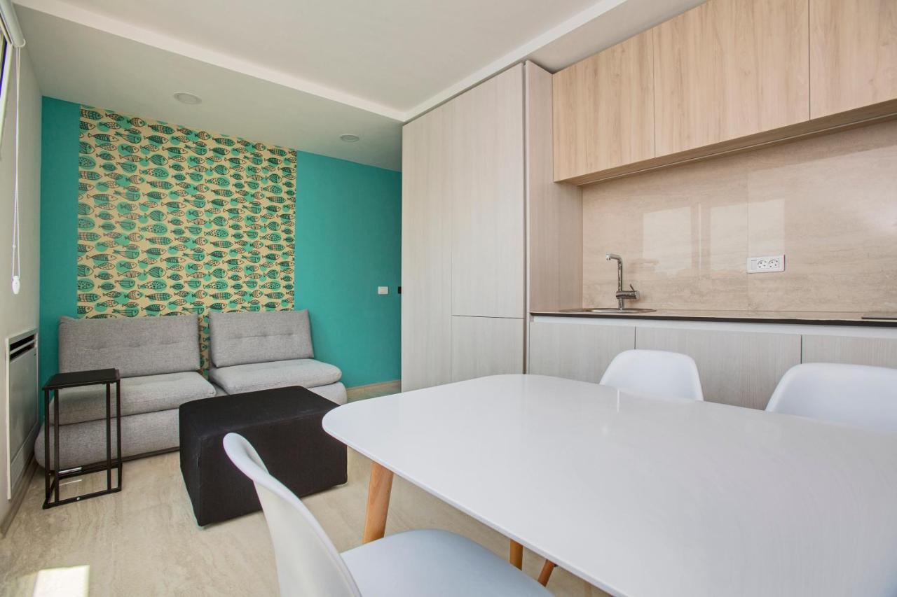 Magic Stone Apartments Baska Voda Luaran gambar
