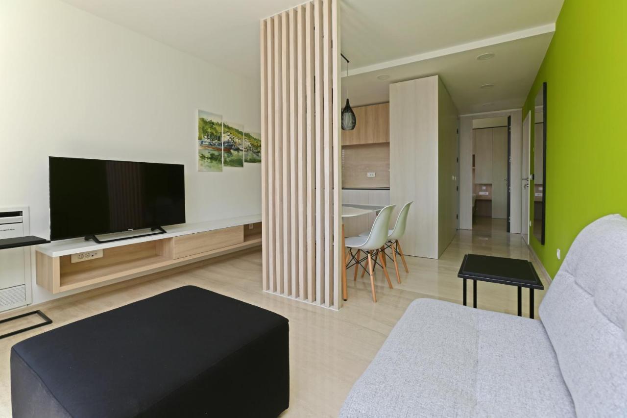 Magic Stone Apartments Baska Voda Luaran gambar