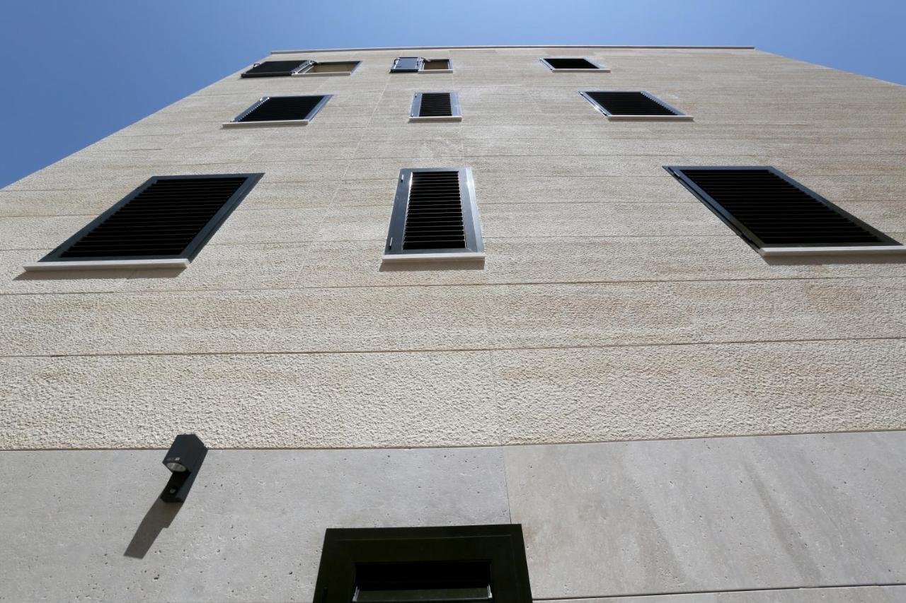 Magic Stone Apartments Baska Voda Luaran gambar