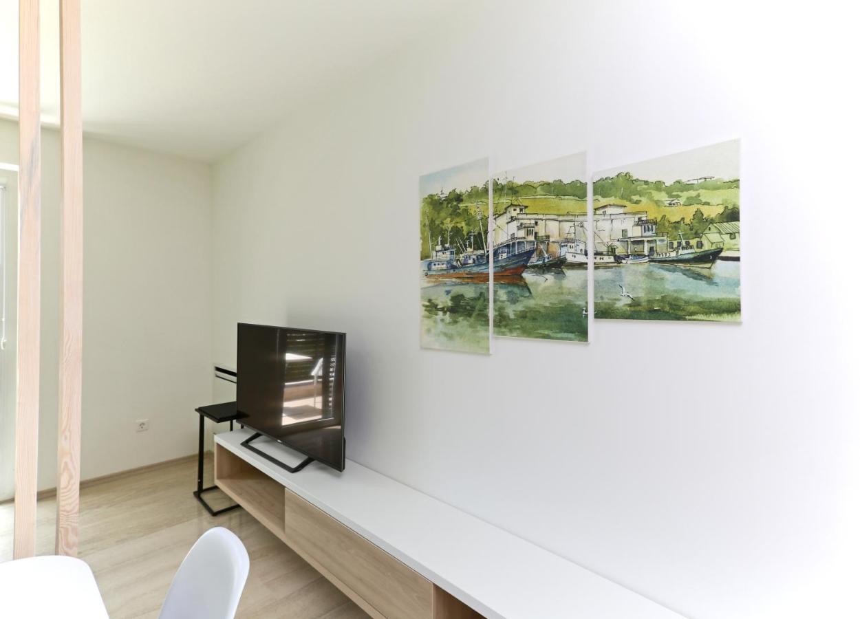 Magic Stone Apartments Baska Voda Luaran gambar