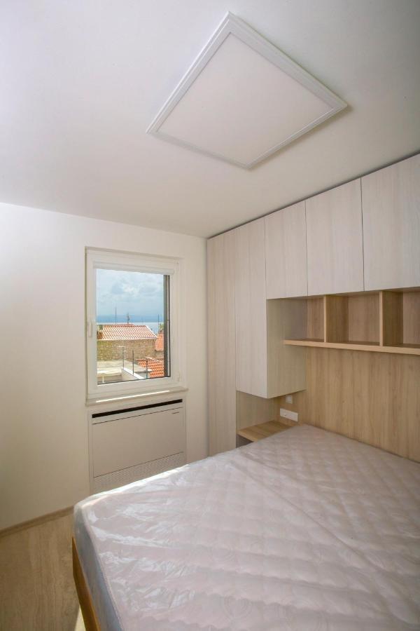 Magic Stone Apartments Baska Voda Luaran gambar