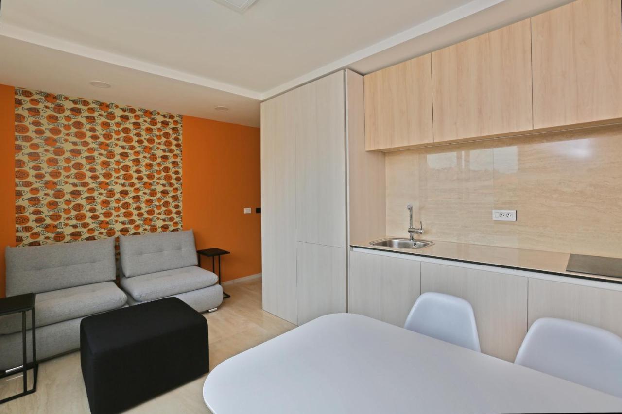 Magic Stone Apartments Baska Voda Luaran gambar
