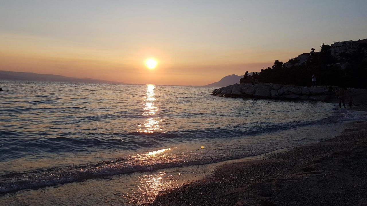 Magic Stone Apartments Baska Voda Luaran gambar